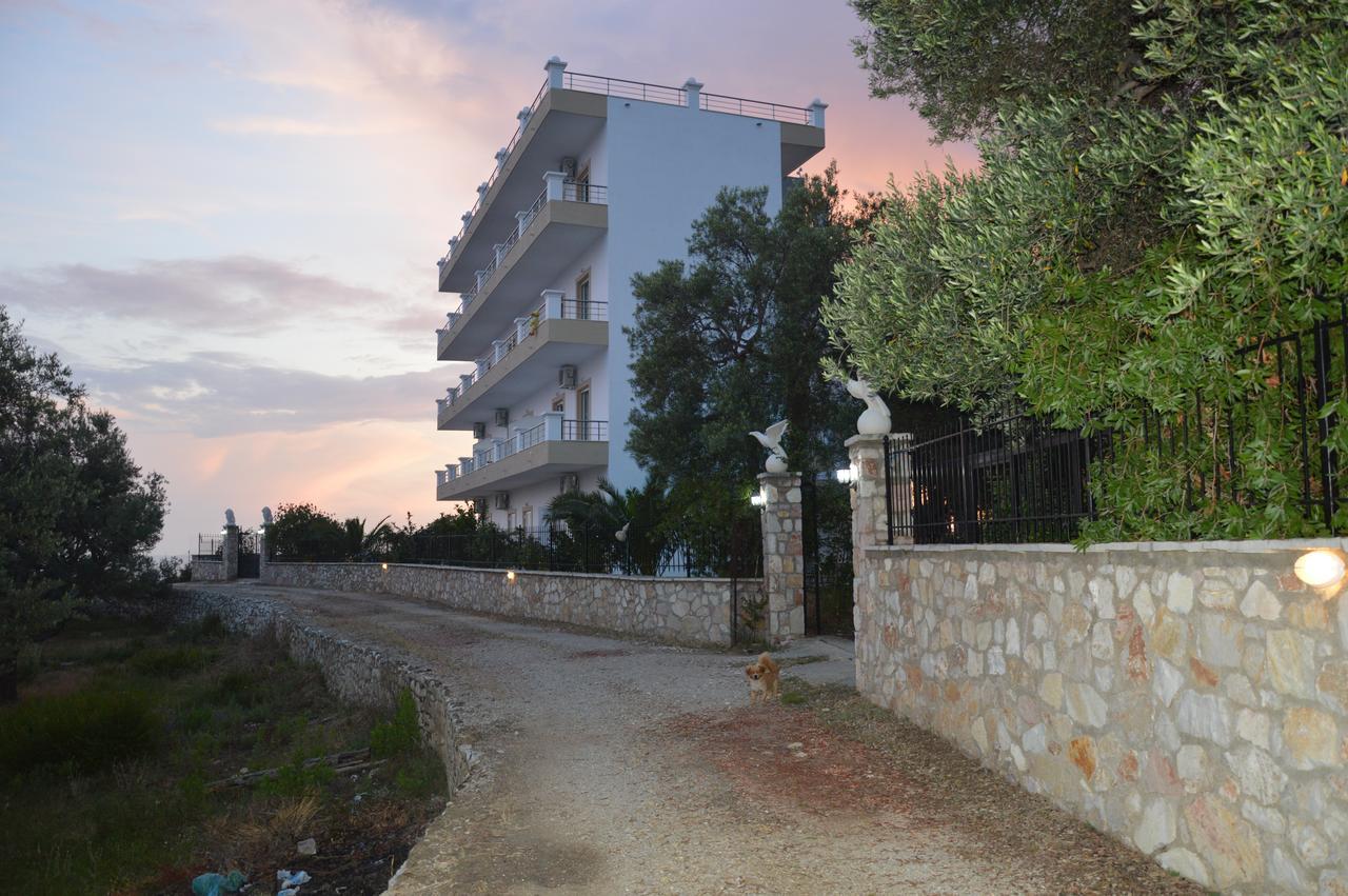 Mihalis Apartments ヒマラ エクステリア 写真